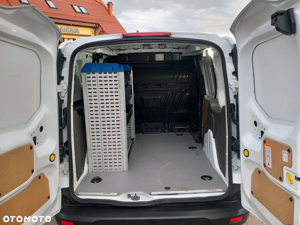 Ford Transit Connect - 11