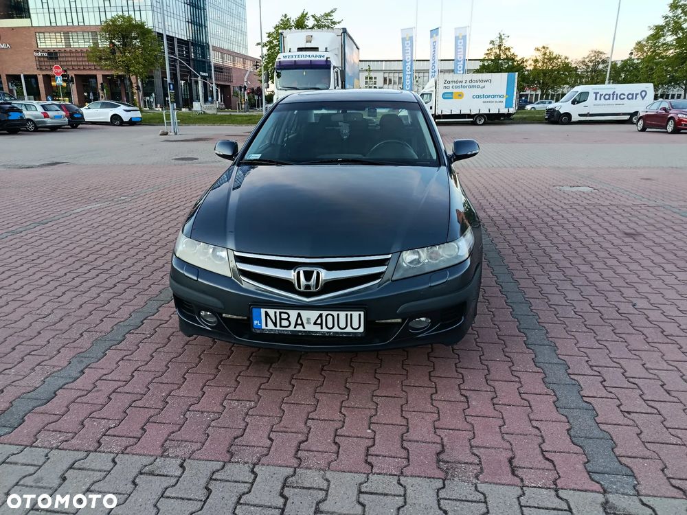 Honda Accord 2.0 Executive - 5