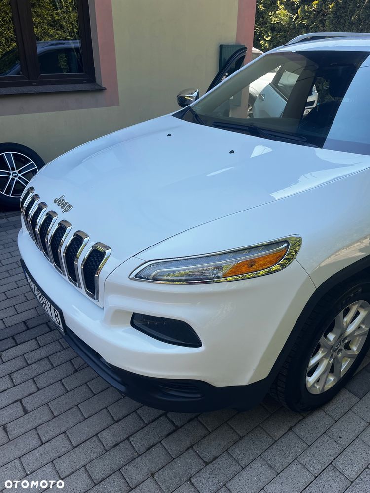 Jeep Cherokee - 9