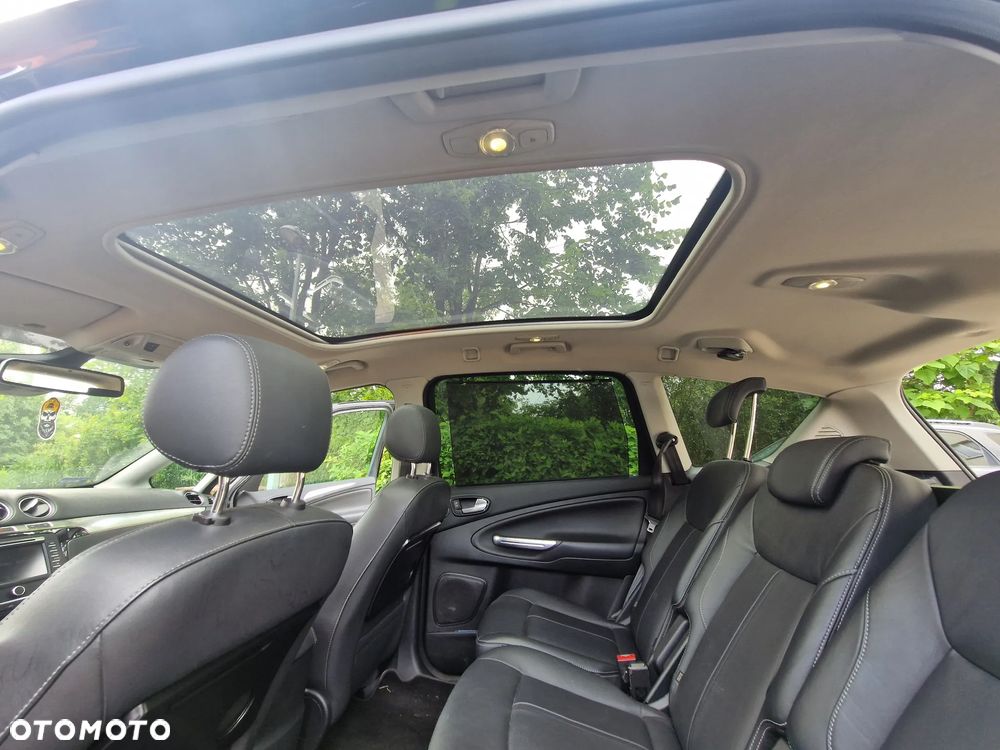 Ford S-Max - 14