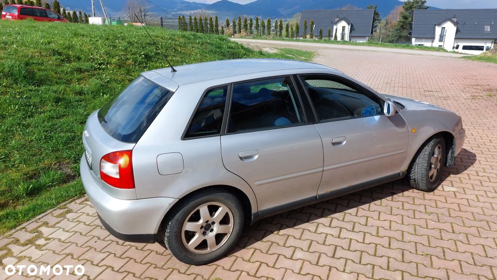 Audi A3 Sportback 1.6 Ambition - 6