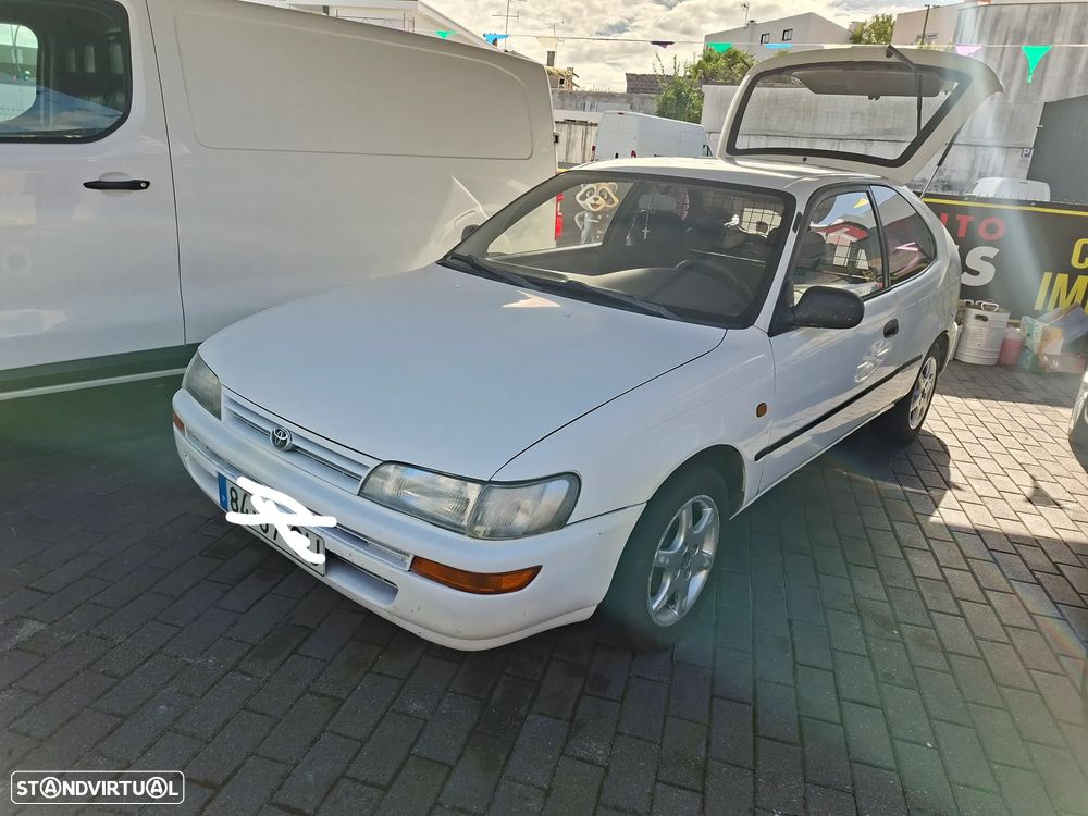 Toyota Corolla - 1