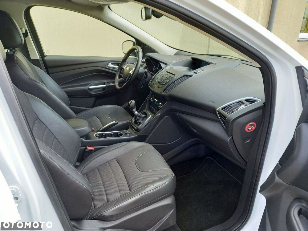 Ford Kuga - 18