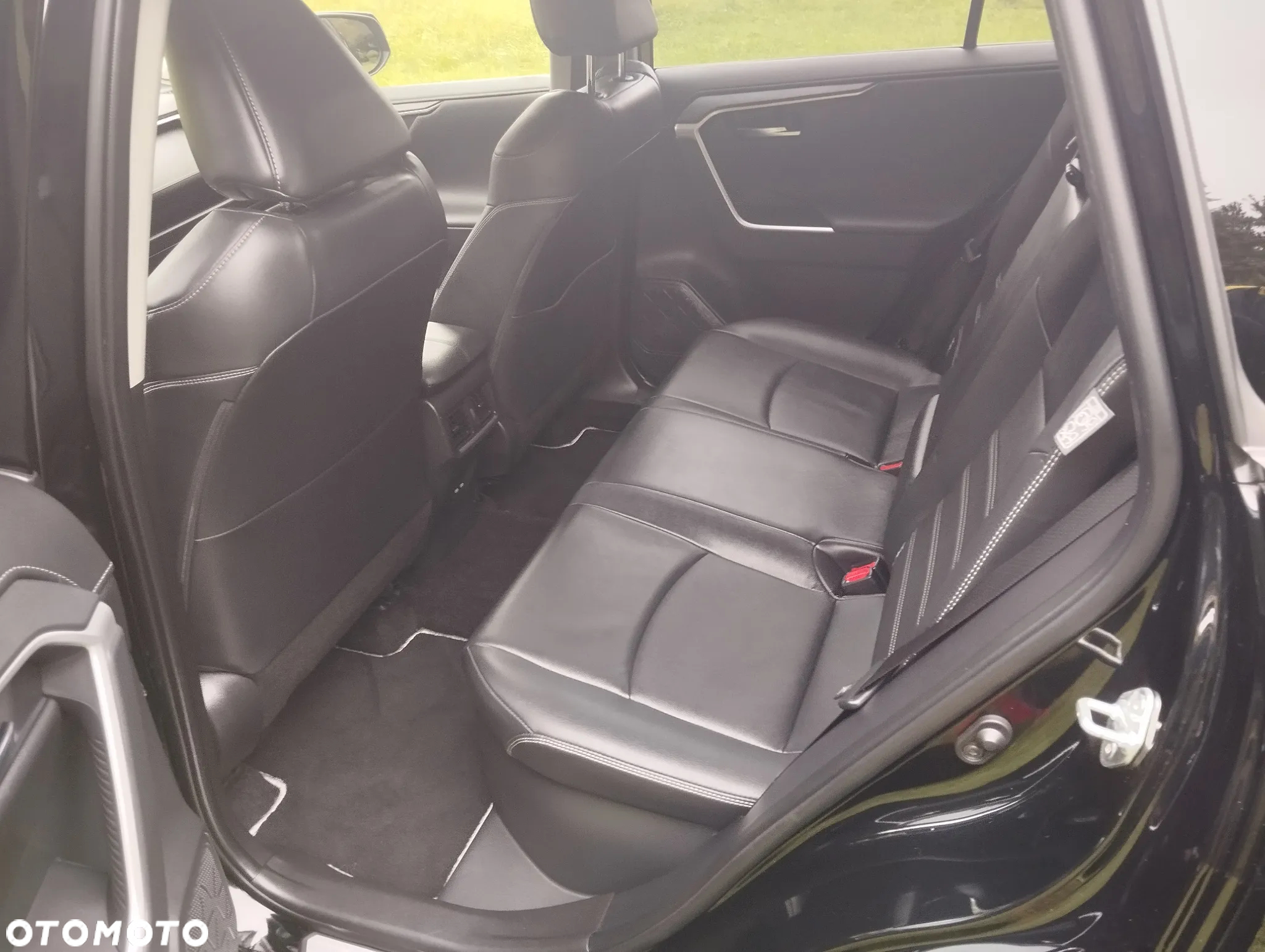 Toyota RAV4 - 12