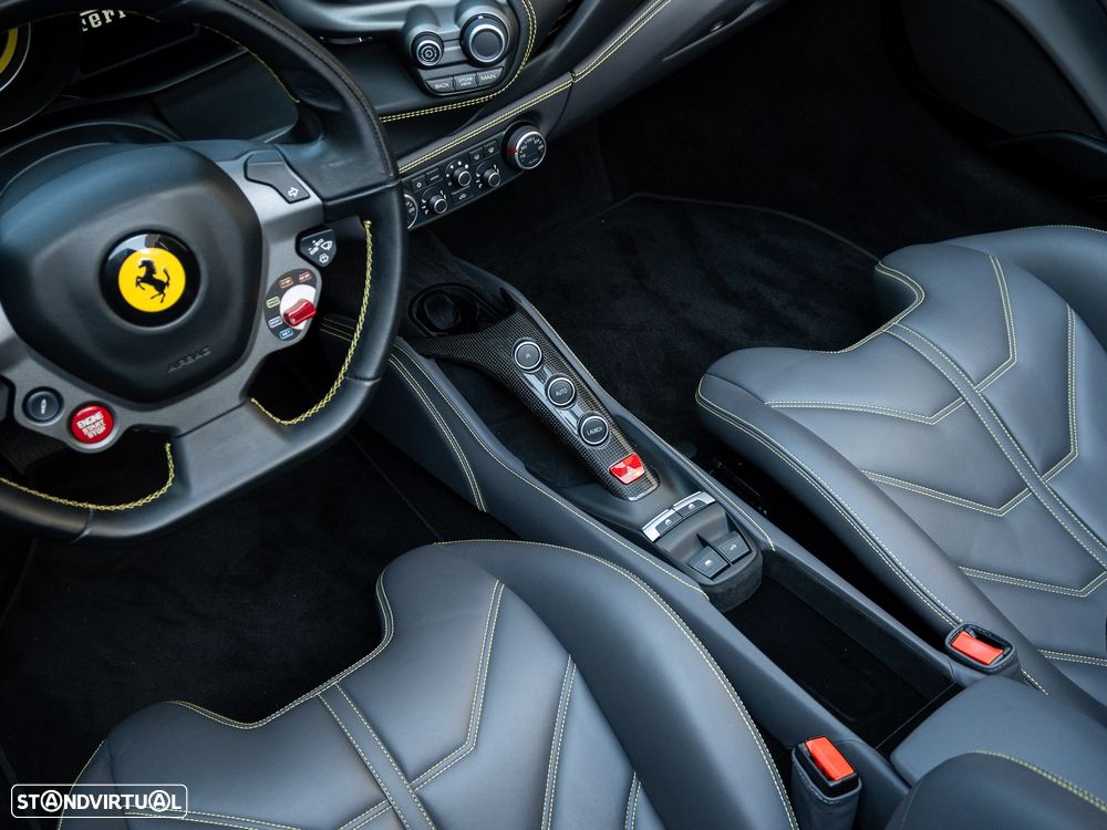 Ferrari 488 GTB Spider - 39