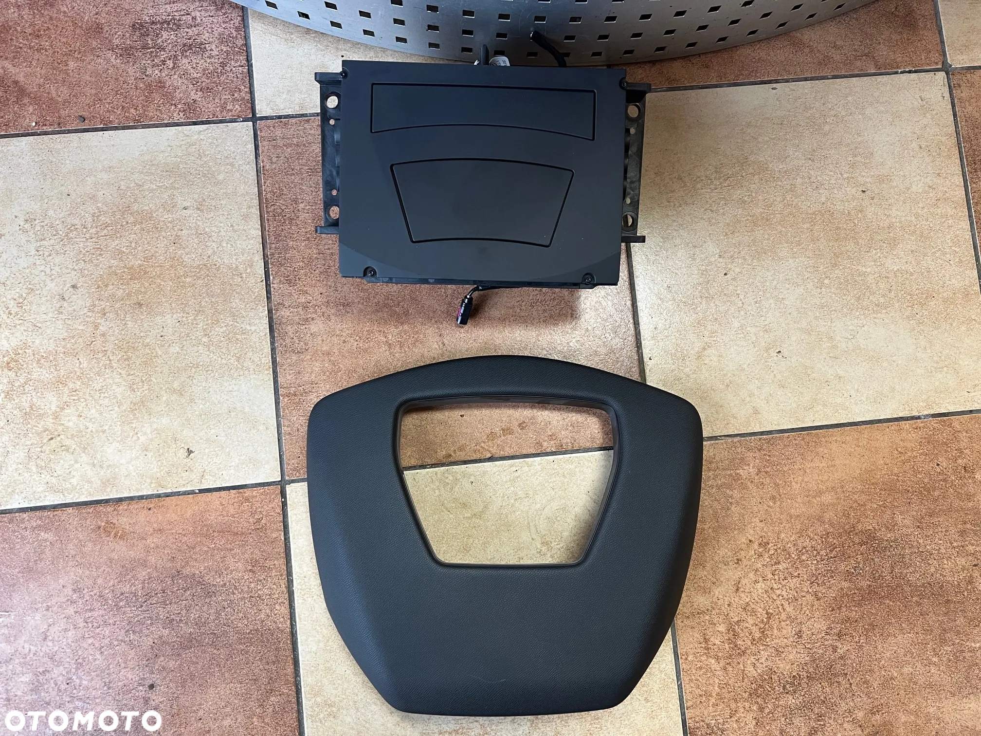 EKRAN MONITOR WYŚWIETLACZ HEAD UP HEADUP DASZEK CITROEN DS3 CROSSBACK 2020 ROK 9820759480 100% SPRAWNY GWARANCJA - 2