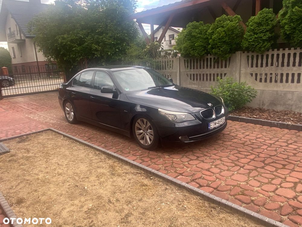 BMW Seria 5 523i - 4
