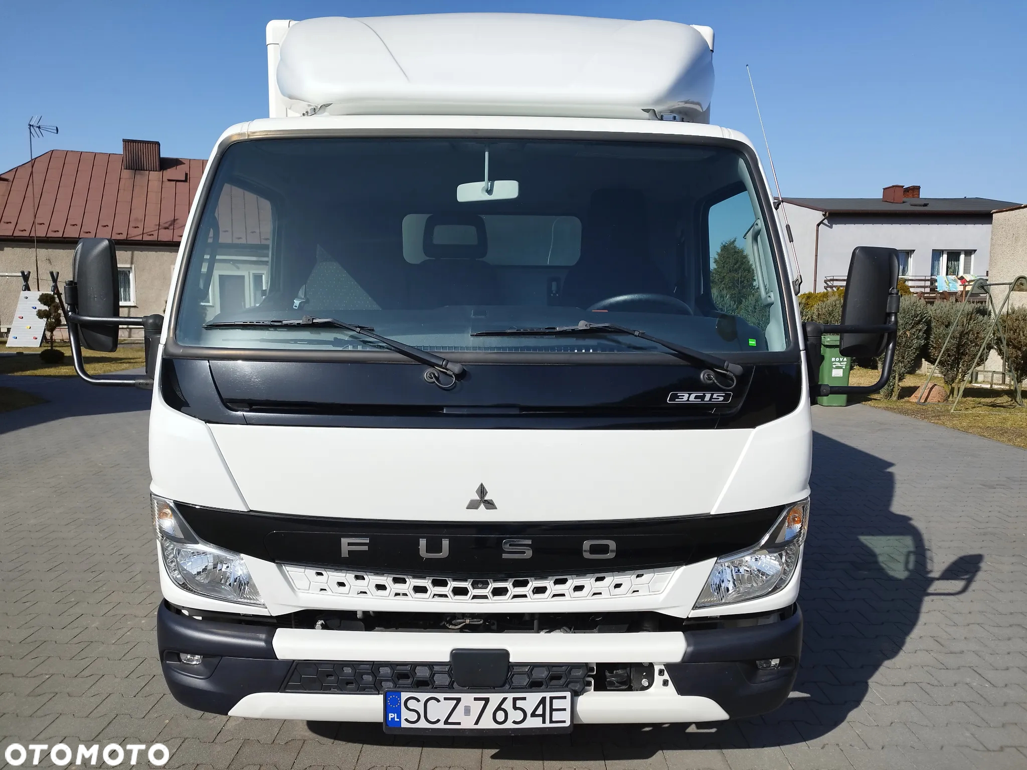 Mitsubishi Fuso Canter - 10