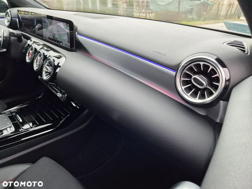 Mercedes-Benz Klasa A 35 AMG 4-Matic Edition 1 7G-DCT - 16