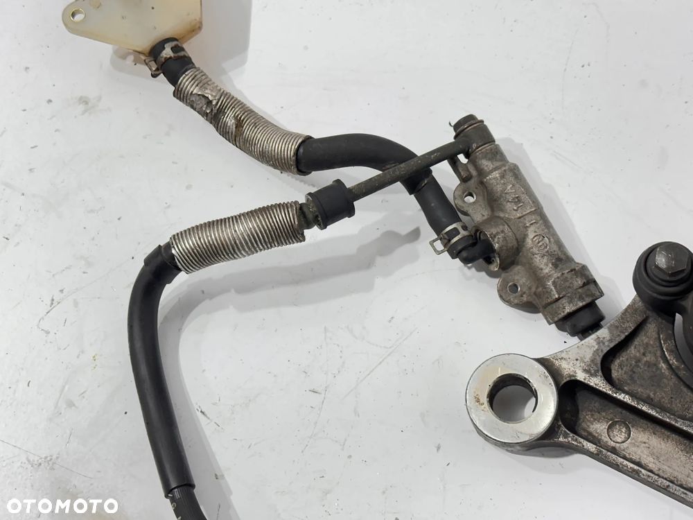 Zacisk pompa tył  Suzuki XF 650 FreeWind - 3