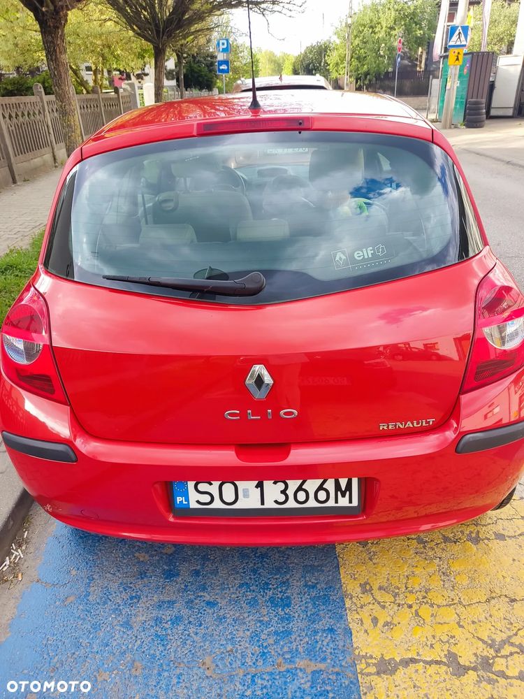 Renault Clio 1.2 16V 75 Expression - 2