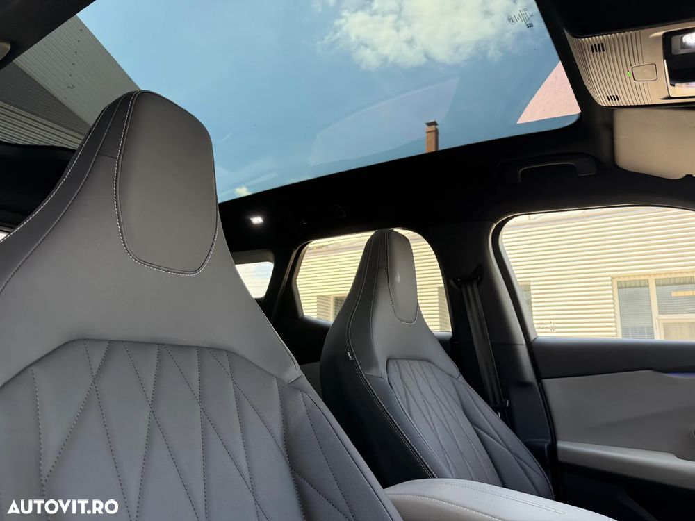 Ford Explorer RWD 77 kWh Extended Range Premium - 21