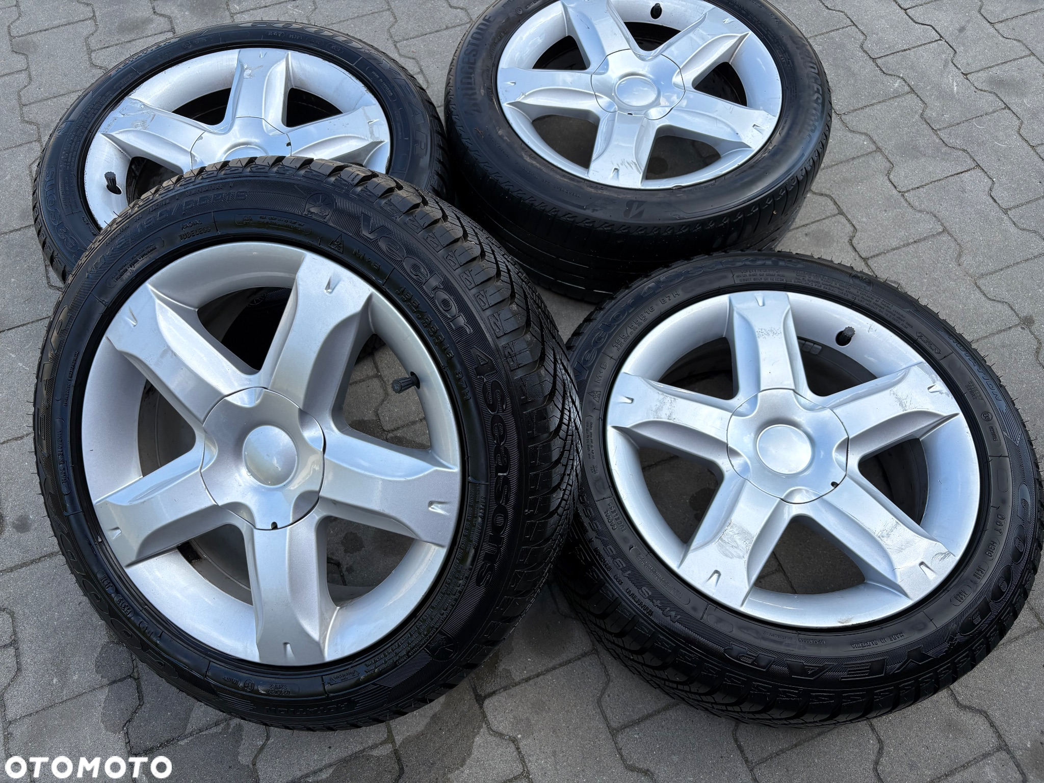 ALUFELGI DACIA 4x100 et36 KOMPLET SANDERO ORYG. 403005685R - 2