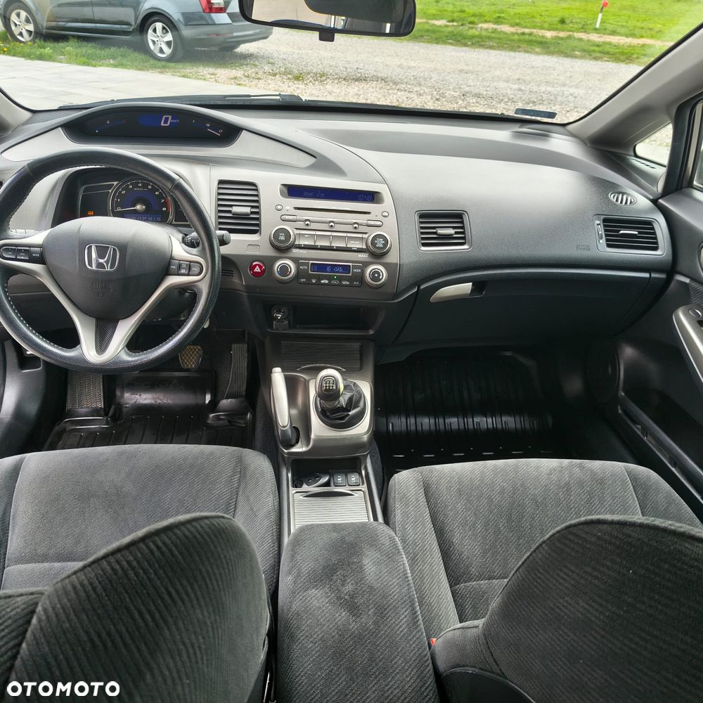 Honda Civic 1.8 Executive - 4
