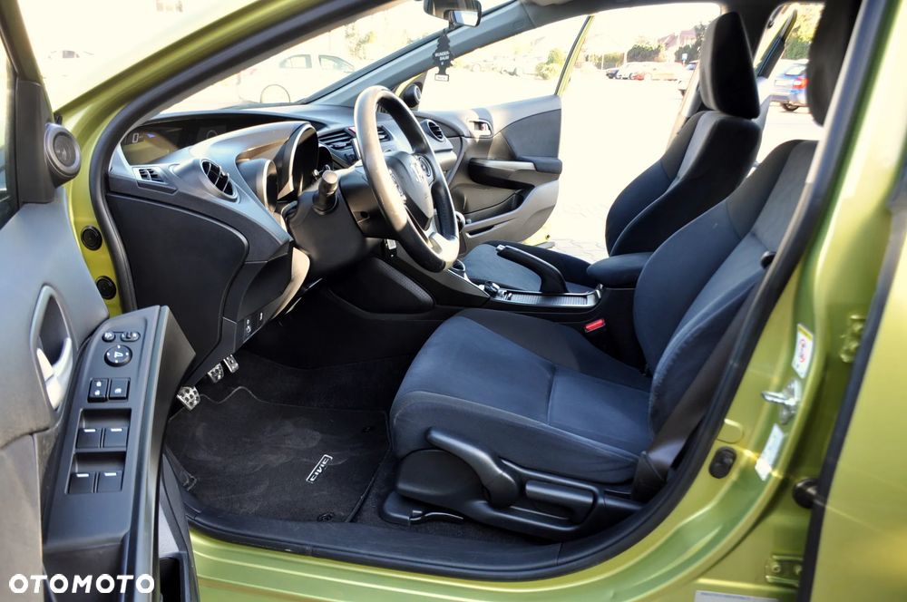 Honda Civic 1.4 i-VTEC - 28