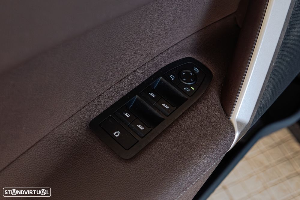 BMW iX xDrive 40 Pack Desportivo - 13