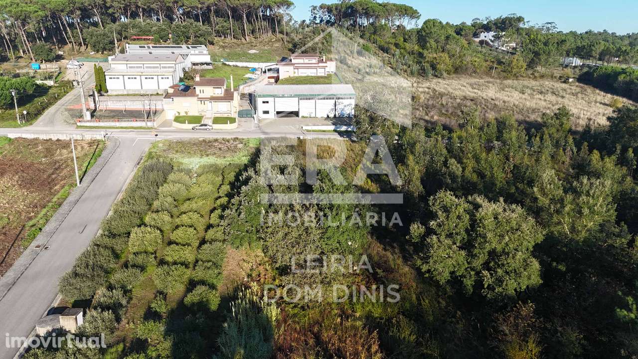 Terreno de 900m² em Leiria - Grande imagem: 3/8