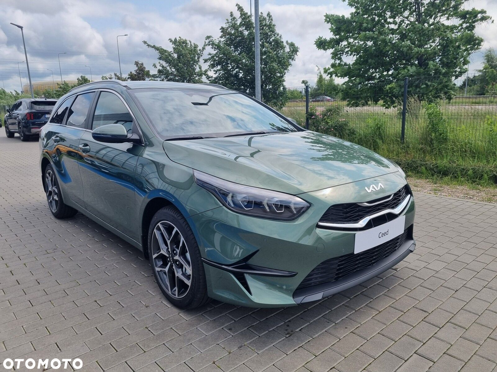Kia Ceed - 4