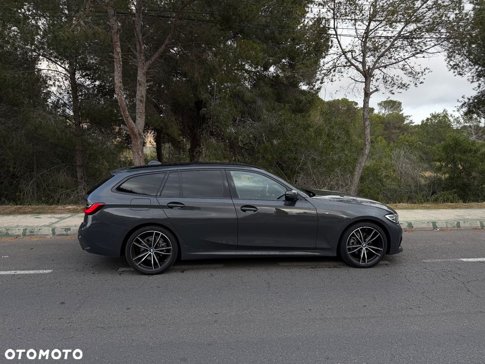 BMW Seria 3 320d xDrive MHEV M Sport sport - 4