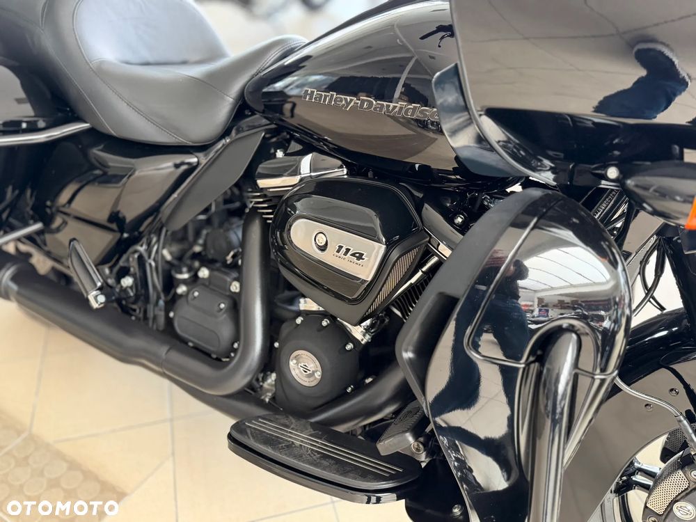 Harley-Davidson Touring Road Glide - 13