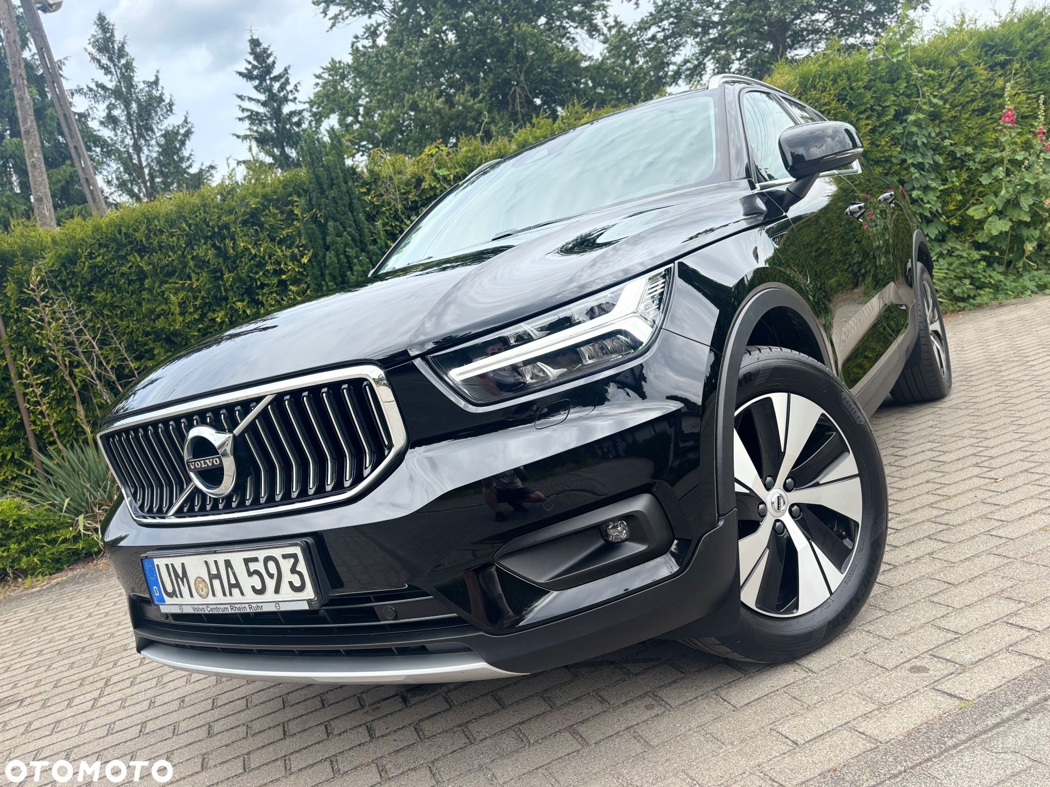 Volvo XC 40 T4 Plug-In Hybrid Inscription - 1