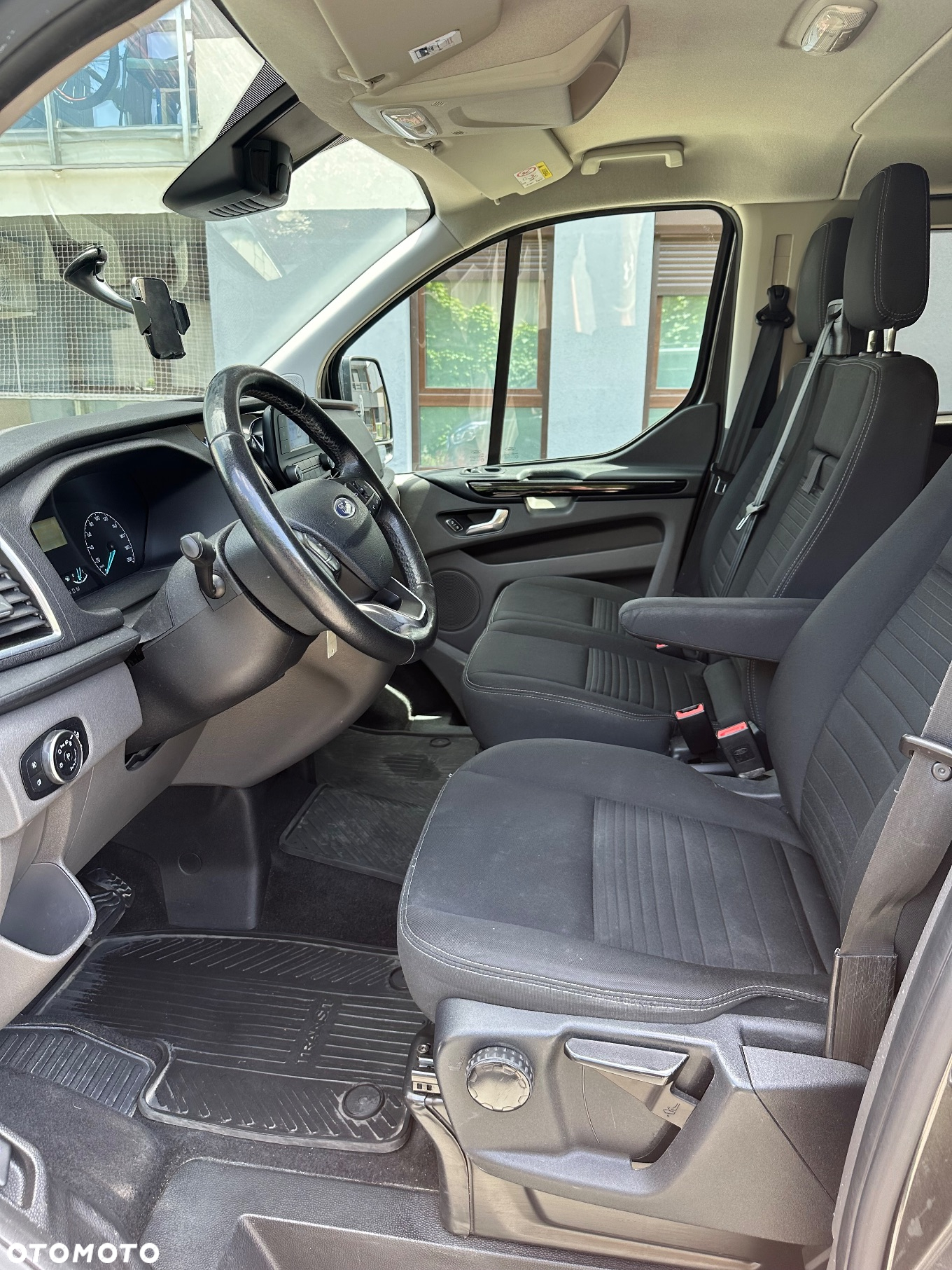 Ford Transit Custom - 8