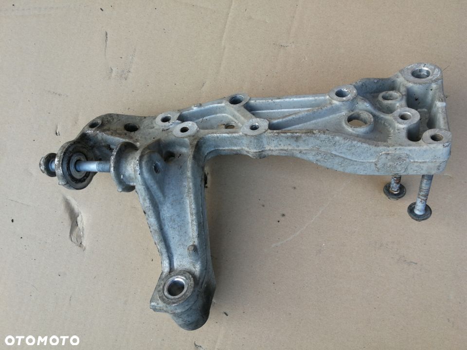Wspornik wahacza prawy 1K0199296 E F  VW Golf V Touran - 2