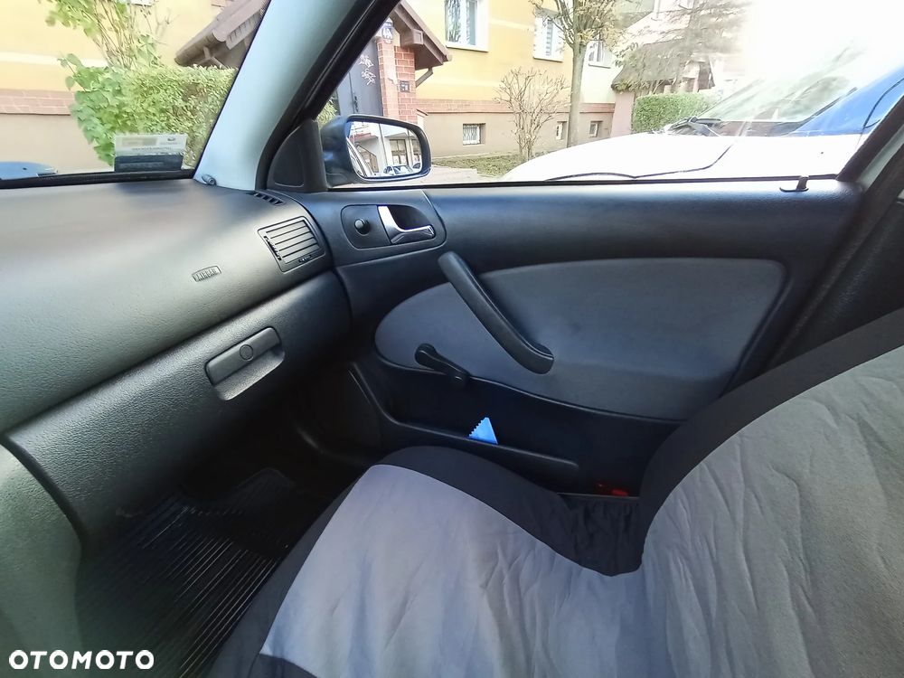 Skoda Octavia 1.6 Tour - 16