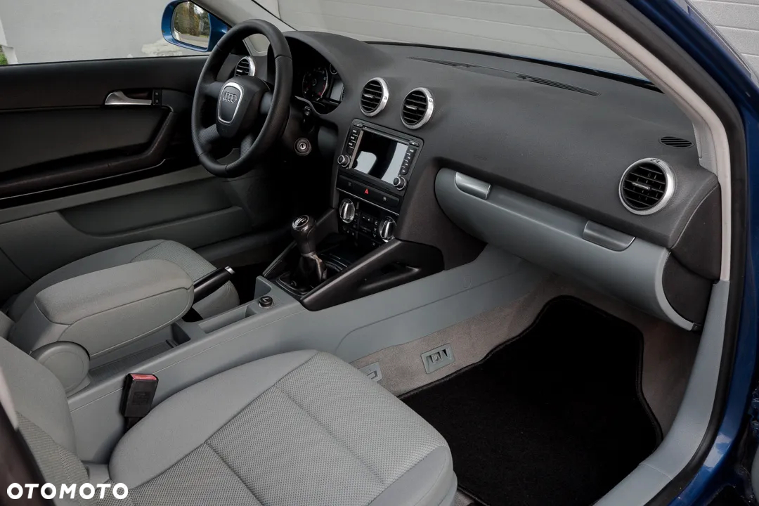 Audi A3 1.6 Attraction - 27