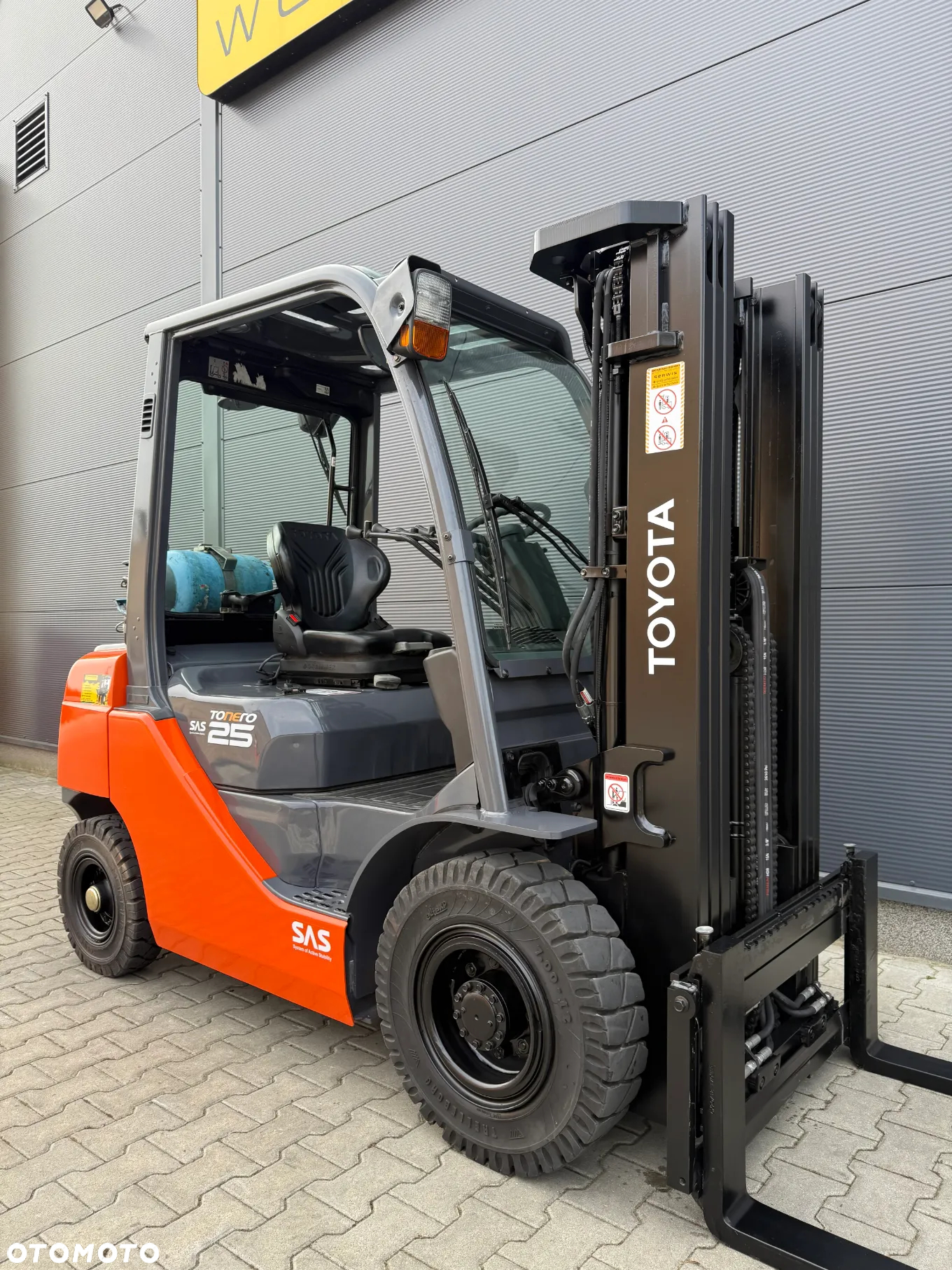 Toyota 02-8FGF25 - 3