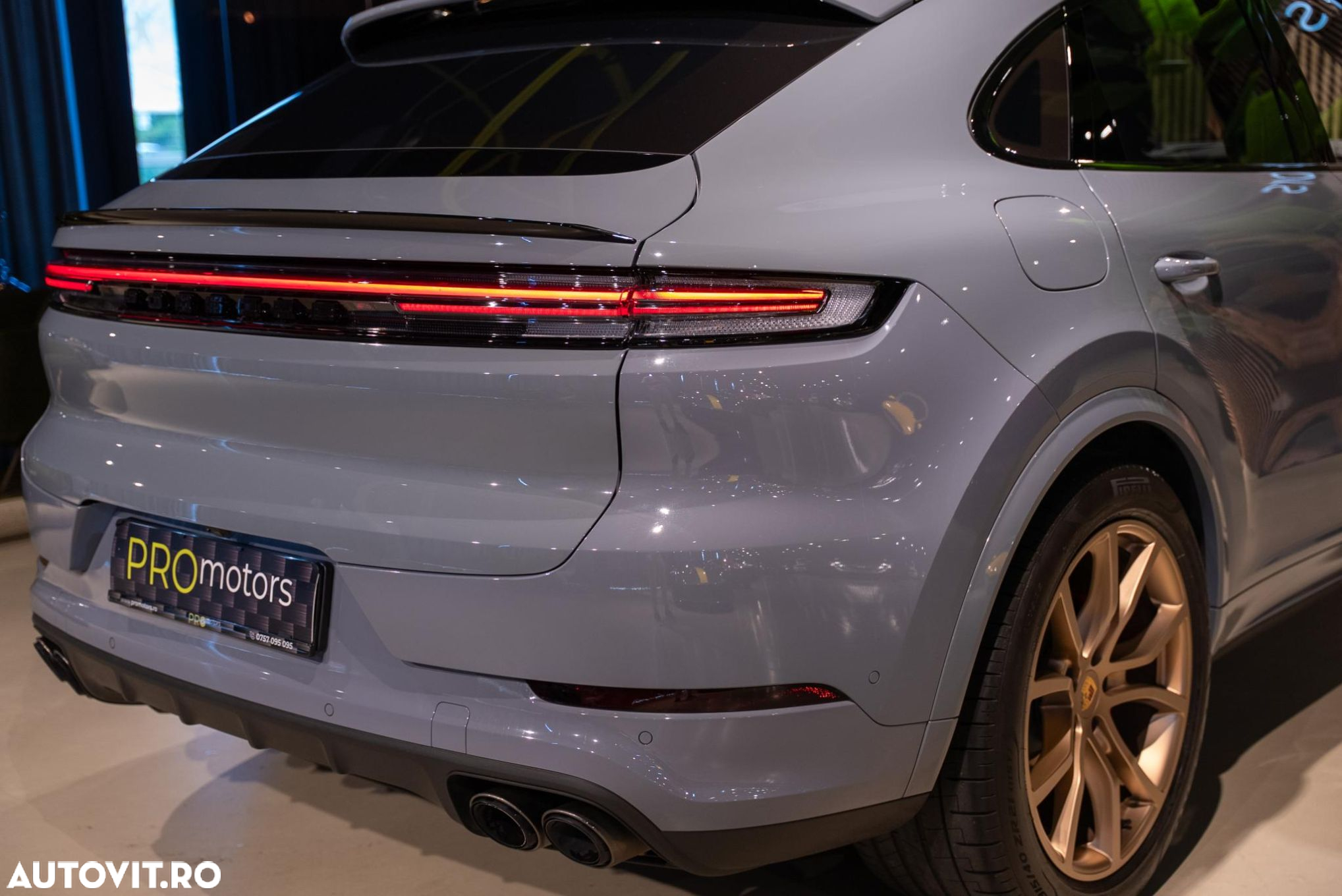 Porsche Cayenne Coupe S - 17