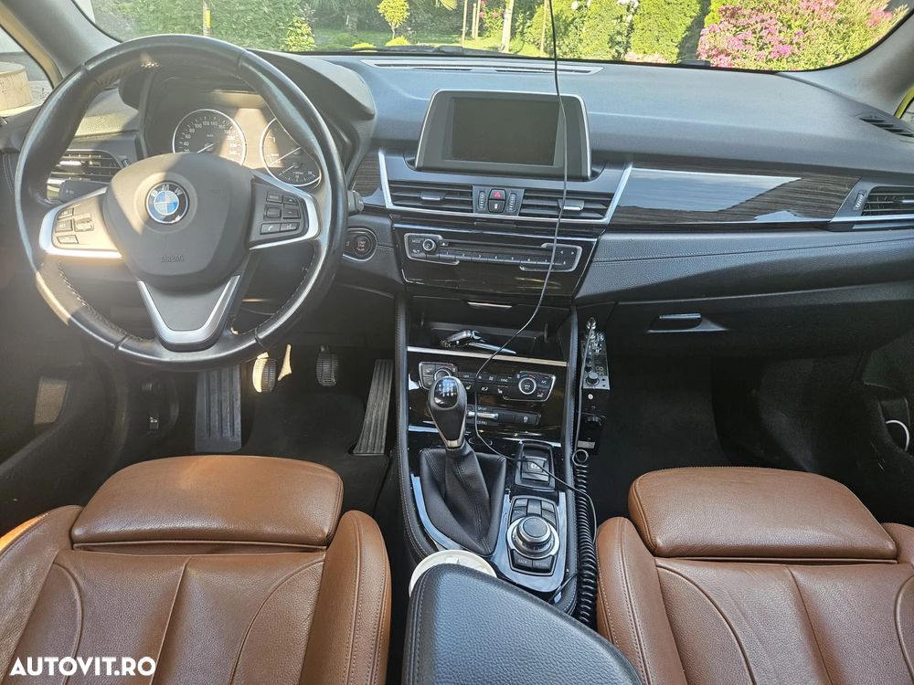 BMW Seria 2 218d Luxury Line - 8