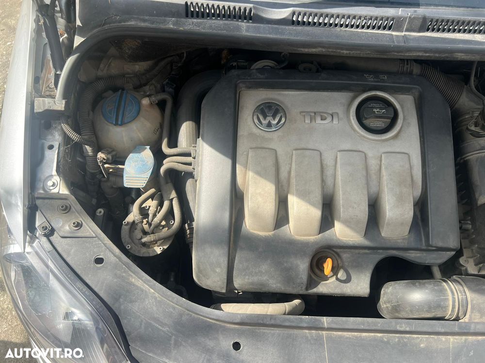 Volkswagen Golf Plus 1.9 TDI Comfortline - 12