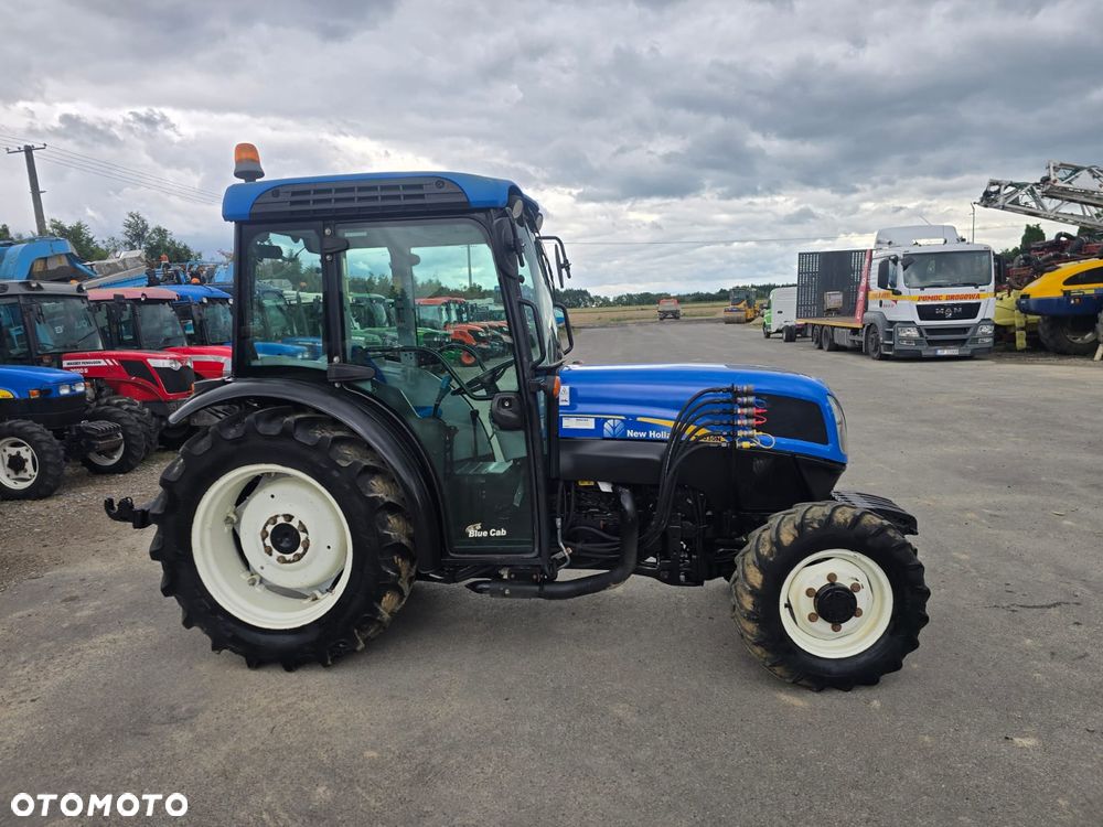 New Holland T 4030N - 2