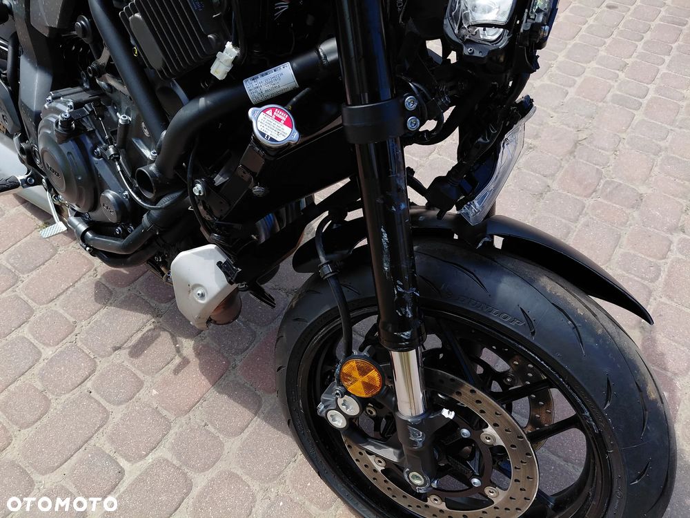 Yamaha MT - 9