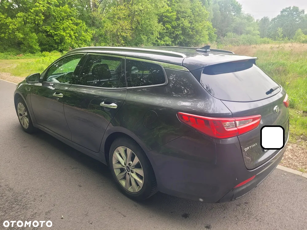 Kia Optima - 4