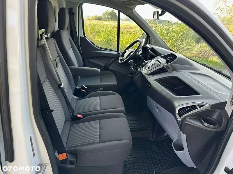 Ford Transit Custom - 16