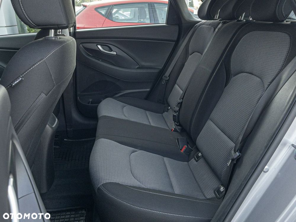 Hyundai i30 1.5 DPI Modern - 20