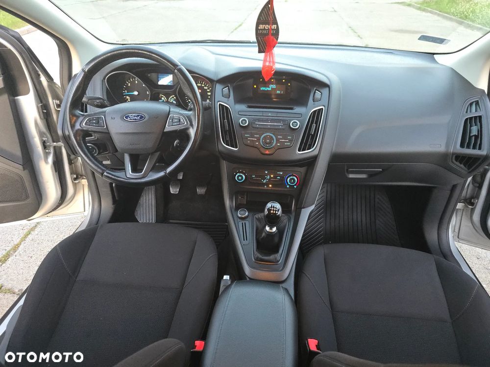 Ford Focus - 16