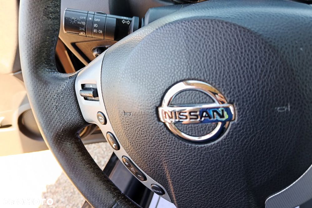 Nissan Qashqai 2.0 dCi 4x4 Acenta Pack - 21