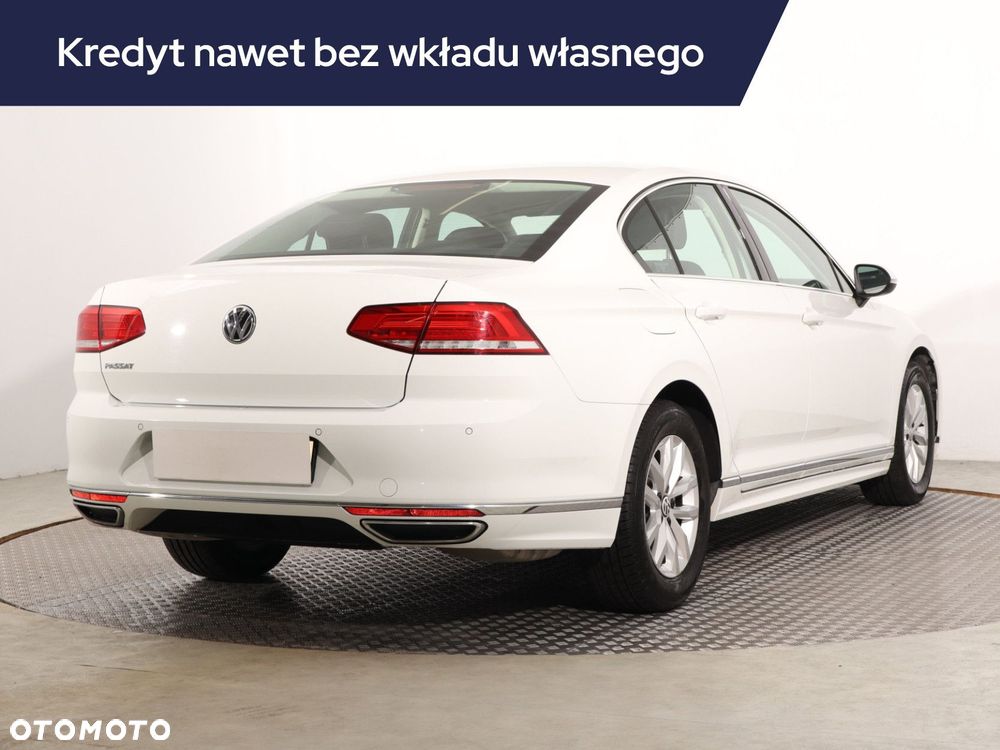 Volkswagen Passat - 7