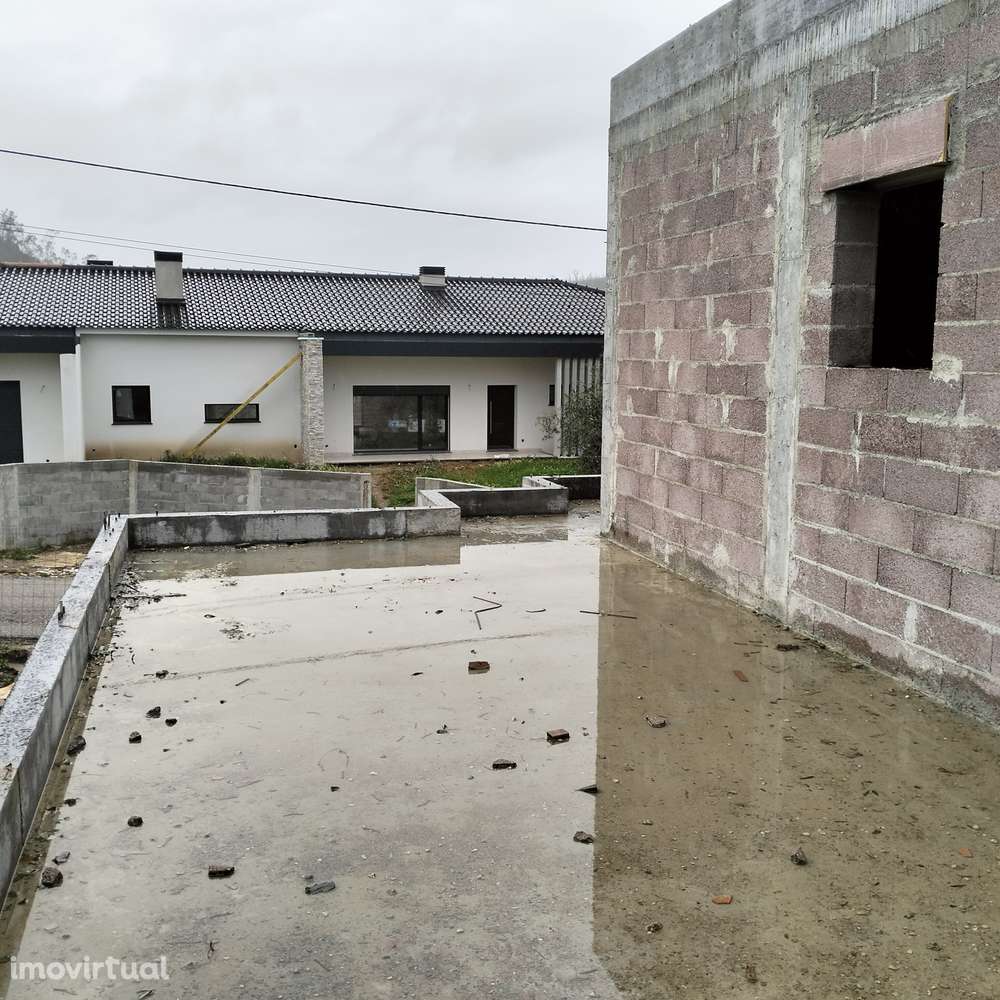 Moradia em construção T4 - Grande imagem: 5/9