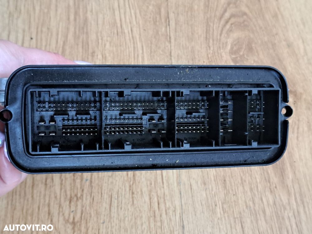 Unitate control ECU DDE calculator motor Original BMW N57 313cp 13618518478 bosch: 0281016610 - 4