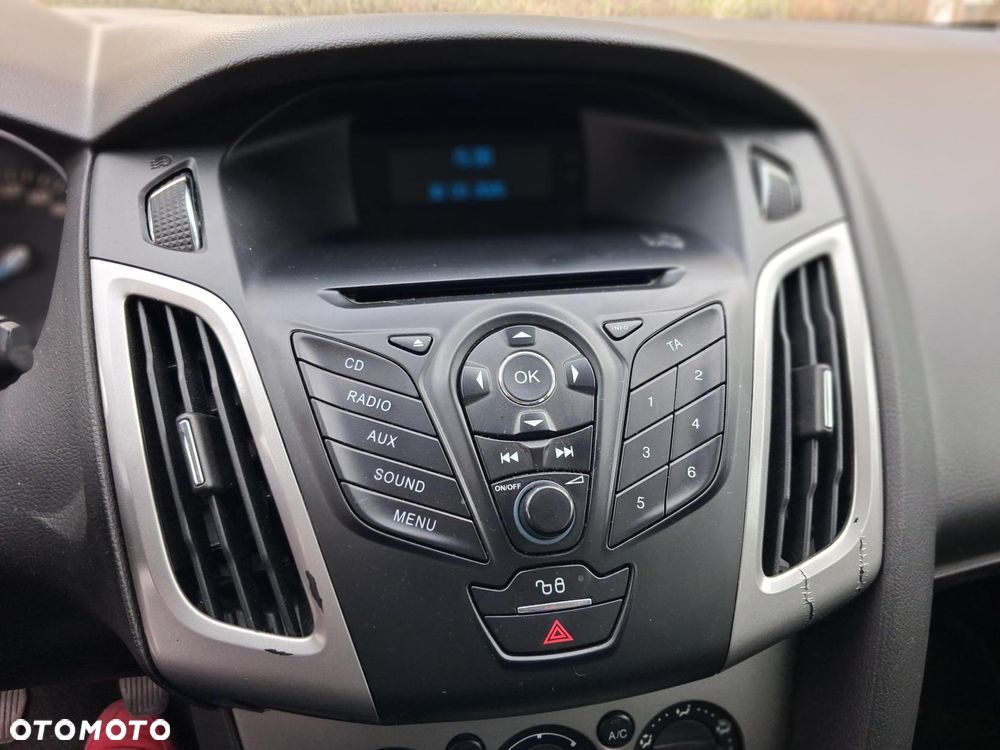 Ford Focus 1.0 EcoBoost Trend - 9