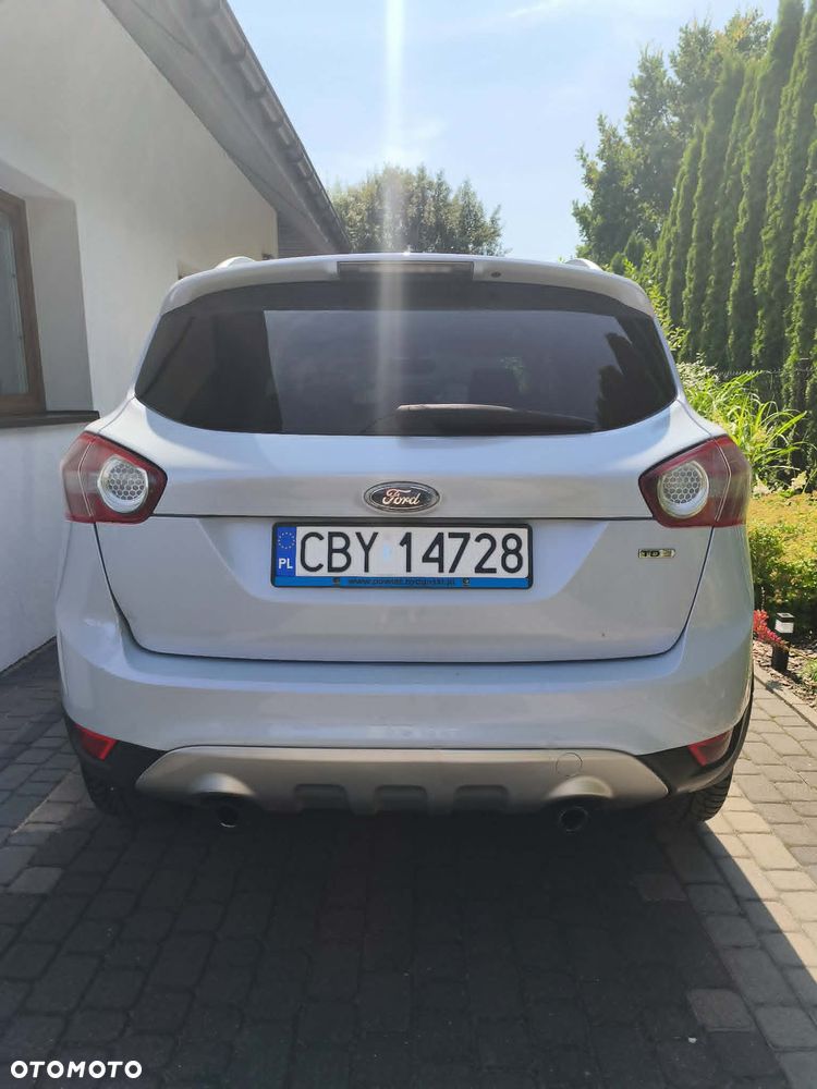 Ford Kuga 2.0 TDCi Titanium - 4