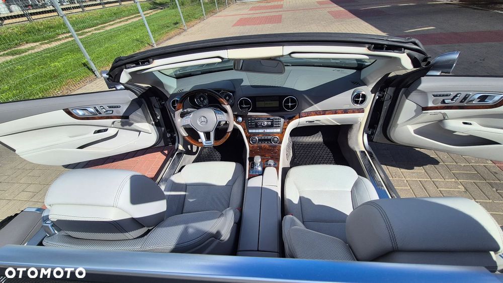 Mercedes-Benz SL 500 - 30