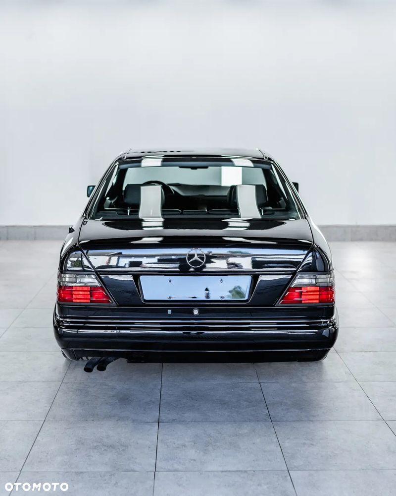 Mercedes-Benz W124 (1984-1993) - 6