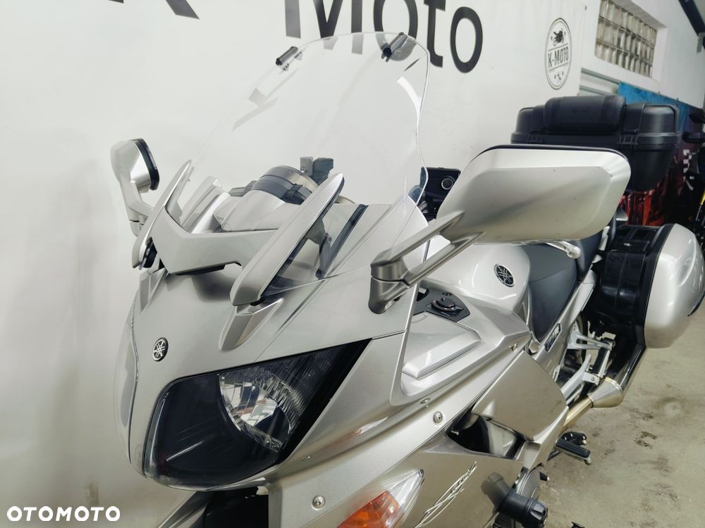 Yamaha FJR - 21