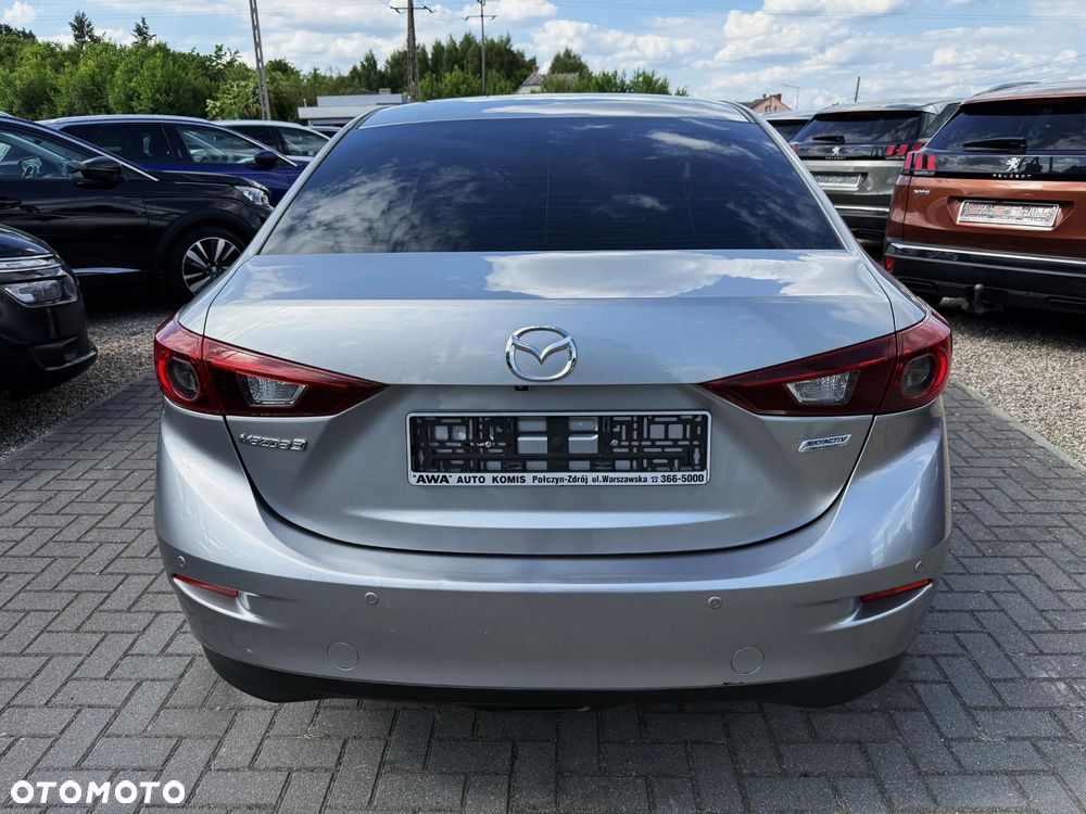 Mazda 3 - 5