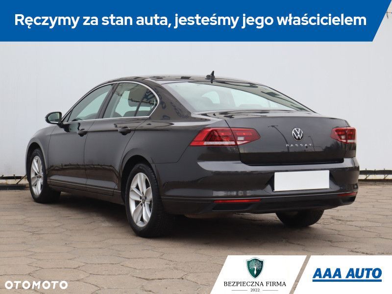 Volkswagen Passat - 6